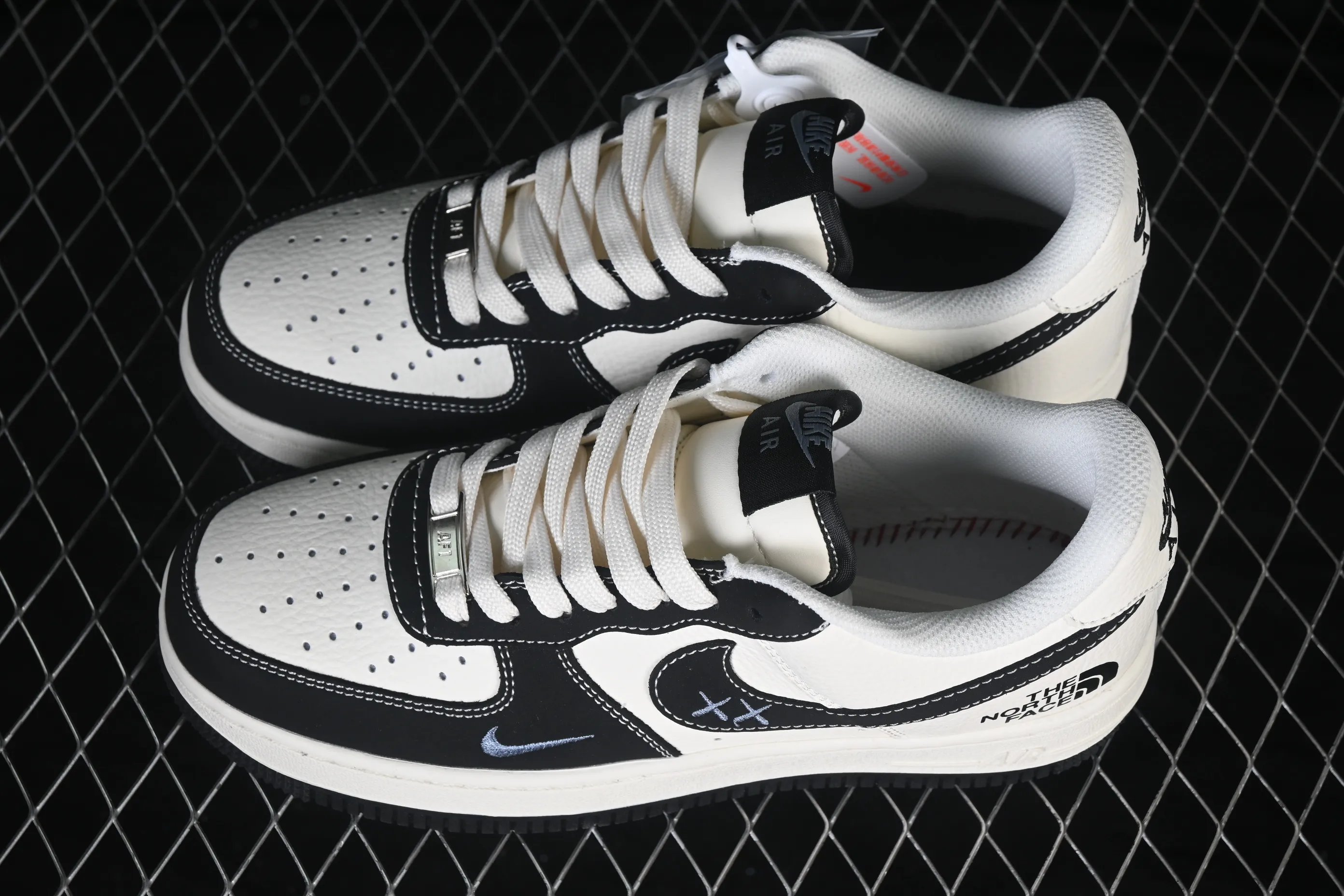 All Categories Nk Air Force 1 Air Force Series Nk Air Force 1 Low Air Force Low Nike Air Force 1'07 Low Minimalist Contrast Color Air Force One Low Casual Shoes MM3399-821